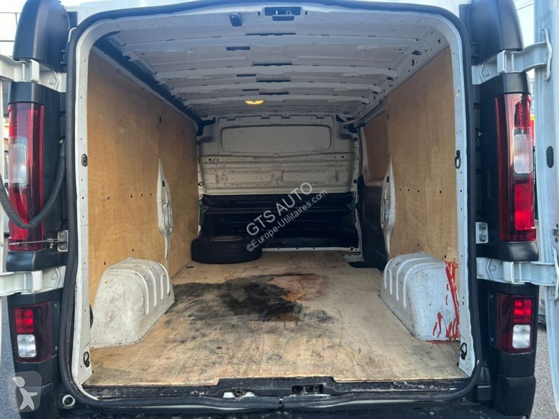 عربة نفعية Renault TRAFIC III FG L2H1 1200 1.6...