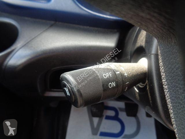 Veículo utilitário Iveco DAILY