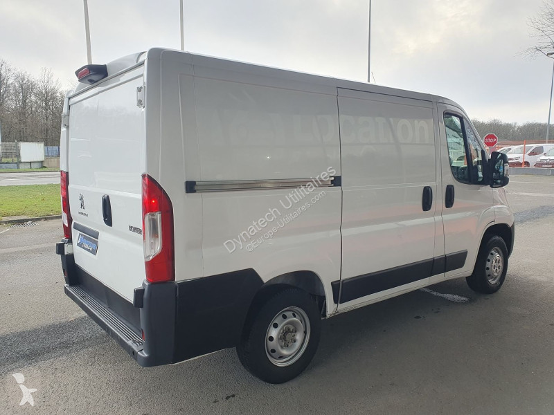 Véhicule utilitaire Peugeot BOXER FG 333 L1H1...