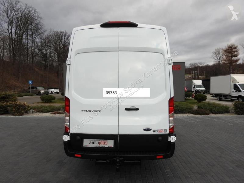 Véhicule utilitaire Ford TRANSIT FURGON...