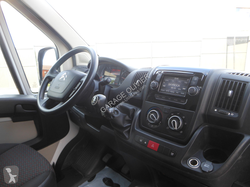 Véhicule utilitaire Citroën 30 L1H1 2.0 Bluehdi...