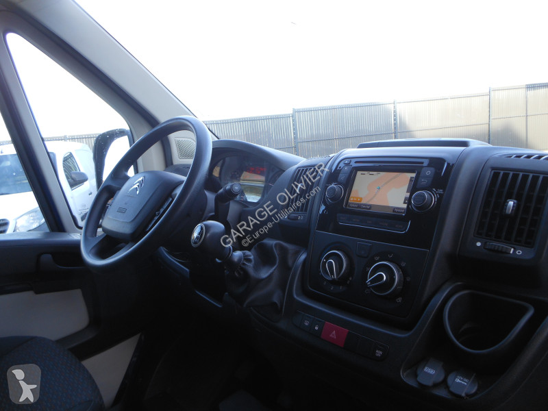 Véhicule utilitaire Citroën 35 L2H2 2.0 Bluehdi...