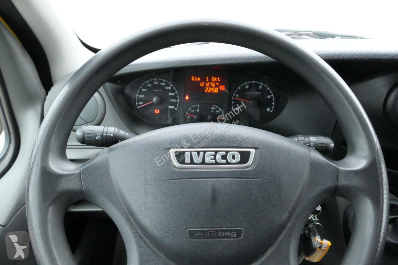 Veículo utilitário Iveco Daily 35 S11 C30C...