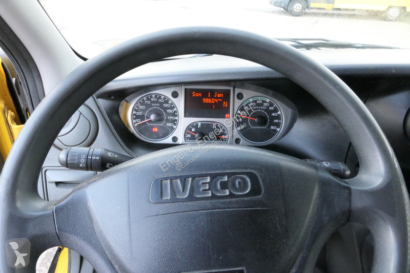 Furgoneta Iveco Daily 35 S11 C30C AUTOMATIK...