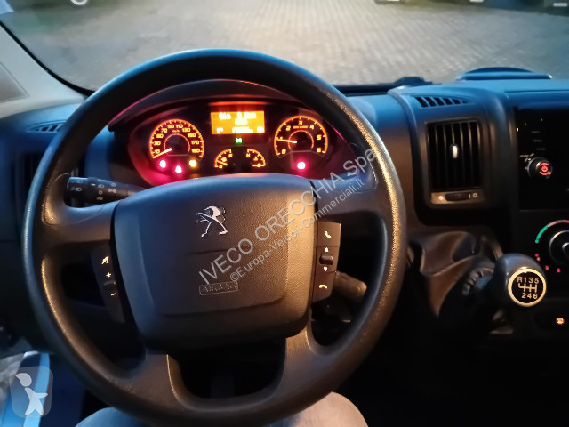 Veicolo commerciale Peugeot BOXER - 9 POSTI