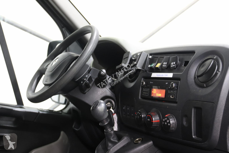 Véhicule utilitaire Renault FINANCIAL LEASE €...