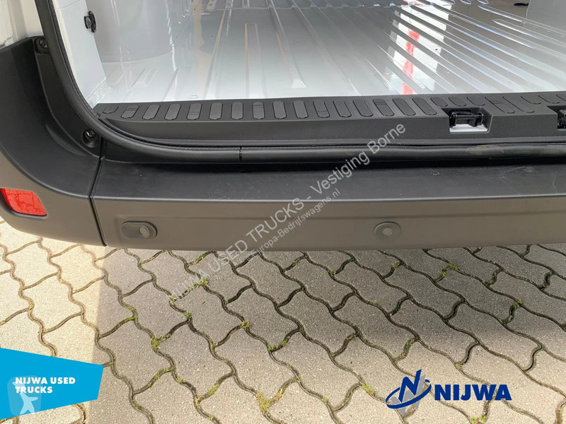 Bedrijfswagen Renault Cruise control + Airco...