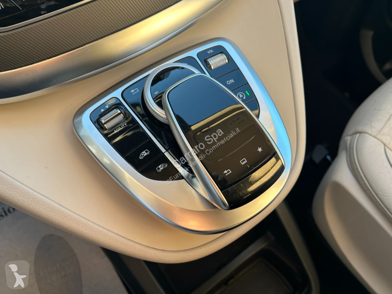 Véhicule utilitaire Mercedes - W447 2014