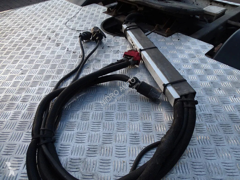 Furgoneta Iveco 35C18 BE TREKKER 3 ZITS EURO 5...