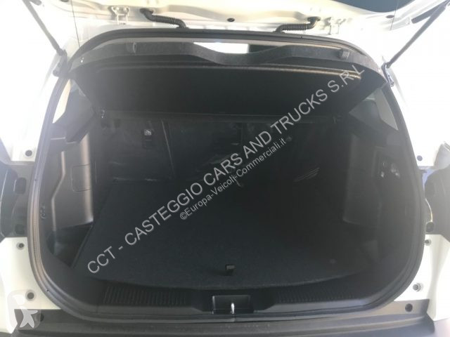 Véhicule utilitaire Suzuki S-CROSS 1.4 HYBRID...