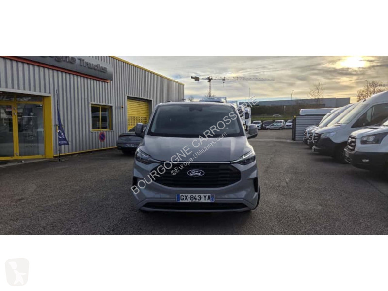 Véhicule utilitaire Ford TRANSIT CUSTOM 2.0...