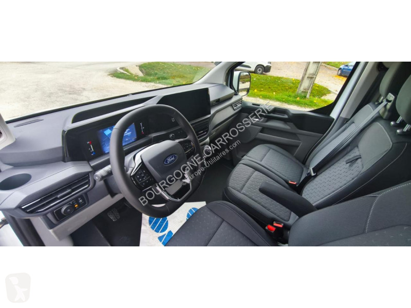 Véhicule utilitaire Ford TRANSIT CUSTOM 2.0...