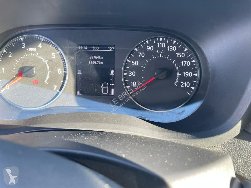 Véhicule utilitaire Renault 2.3DCI 145