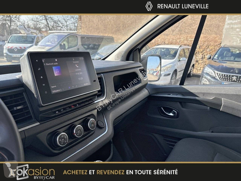 Veículo utilitário Renault TRAFIC FGN L2H2 3000...