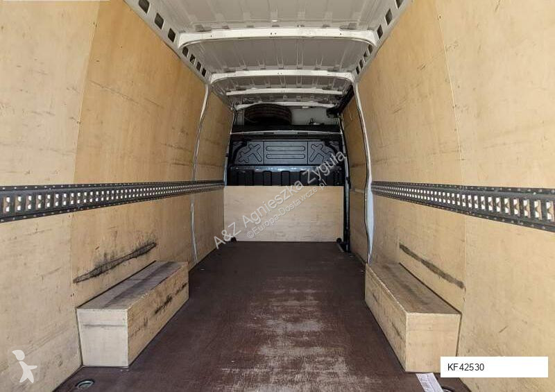 Veículo utilitário Iveco DAILY 35-140 /...