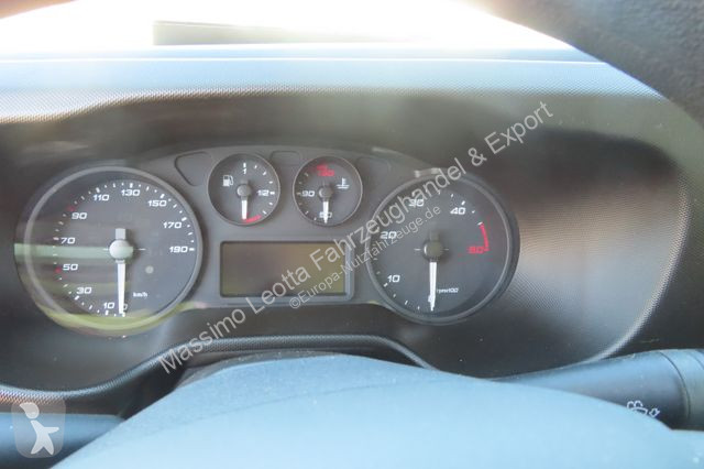 Nyttofordon Iveco 35C16 2,3 Möbelkoffer  FZ.68