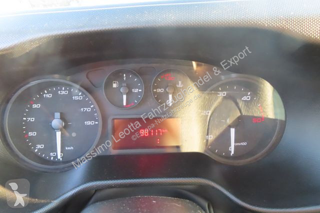 Nyttofordon Iveco 35C16 2,3 Möbelkoffer  FZ.230