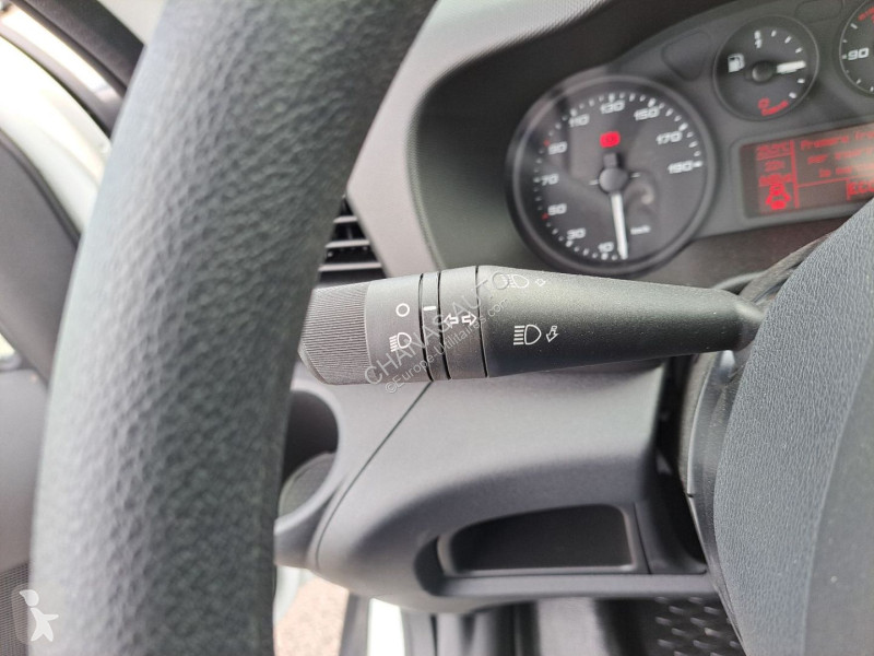 Furgoneta Iveco 35C14 A8 140CV 2L3 PLANCHER...