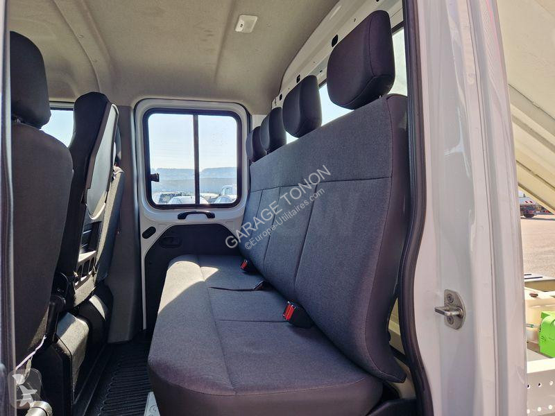 Véhicule utilitaire Renault DOUBLE CABINE BENNE