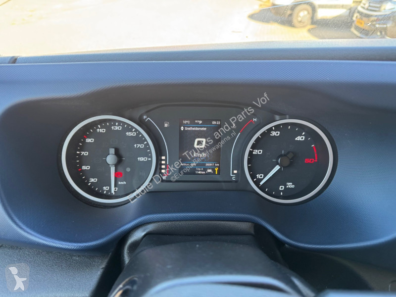 Autoutilitară Iveco 40-180 HI-MATIC EURO 6