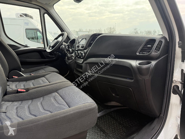 Iveco DAILY 35S16 V passo 4100 7 POSTI Transporter