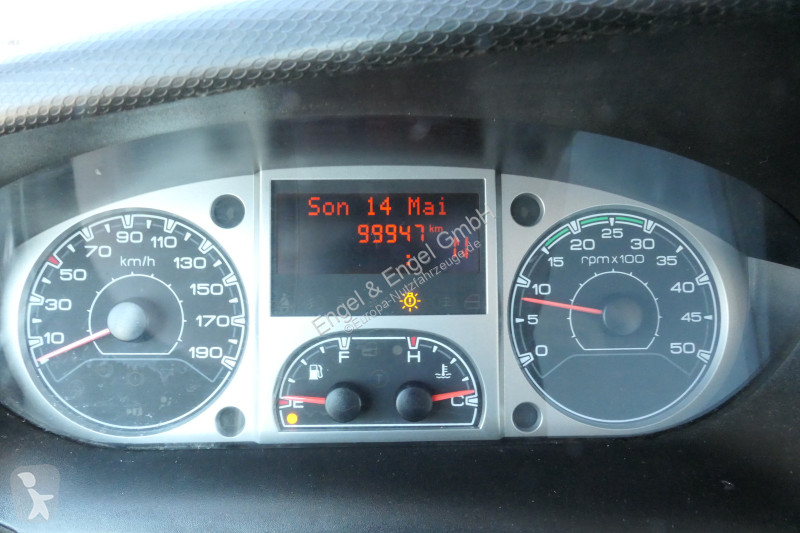 Véhicule utilitaire Iveco Daily 35 S11 C30C...