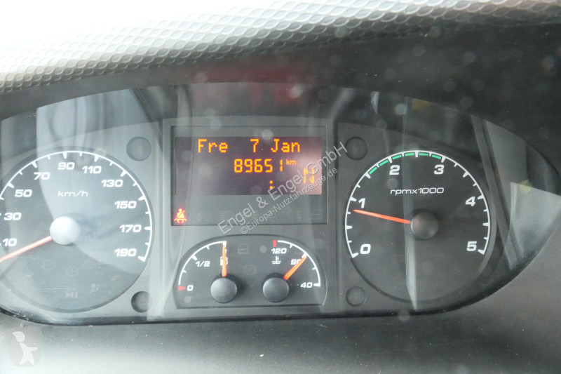 Autoutilitară Iveco Daily 35 S11 C30C AUTOMATIK...