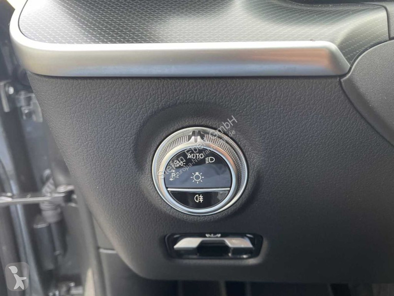 Véhicule utilitaire Mercedes C 180 T 9G...