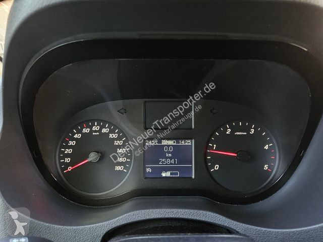 Veicolo commerciale Mercedes 317 CDI...