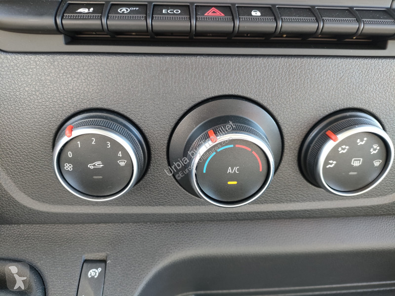 Véhicule utilitaire Renault FRIGO 12M3 145 CV...