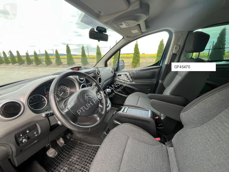 Véhicule utilitaire Citroën BERLINGO MULTISPACE...