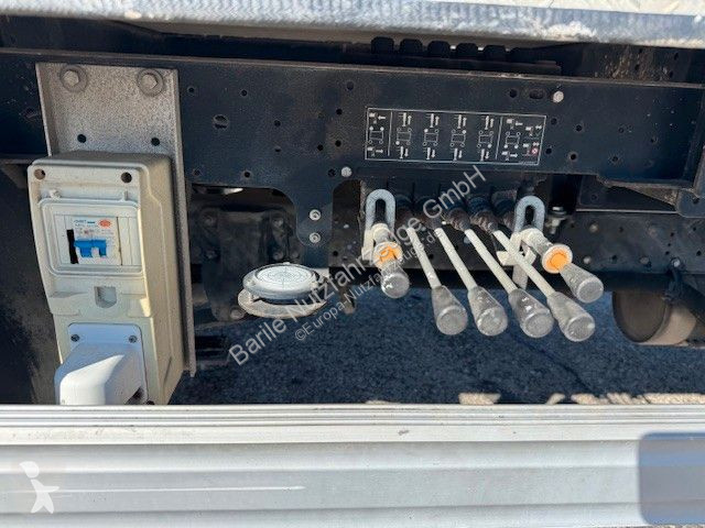 Nyttofordon Renault 130 DTi manuell Isoli 18...