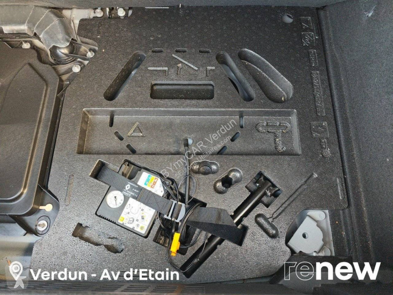 Autoutilitară Renault Clio E-Tech 140 - 21N