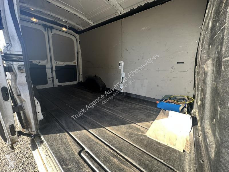 Véhicule utilitaire Ford 2.0 TDCi