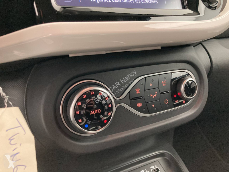 Autoutilitară Renault Twingo III E-Tech