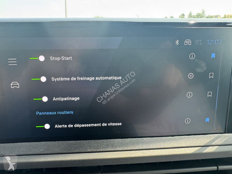 Véhicule utilitaire Peugeot M 2.0 BLUEHDI 145...