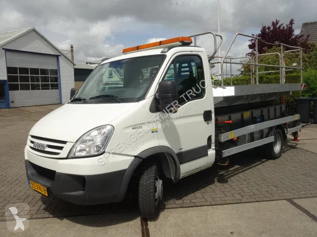 Véhicule utilitaire Iveco 40C15 SKY WORKER...