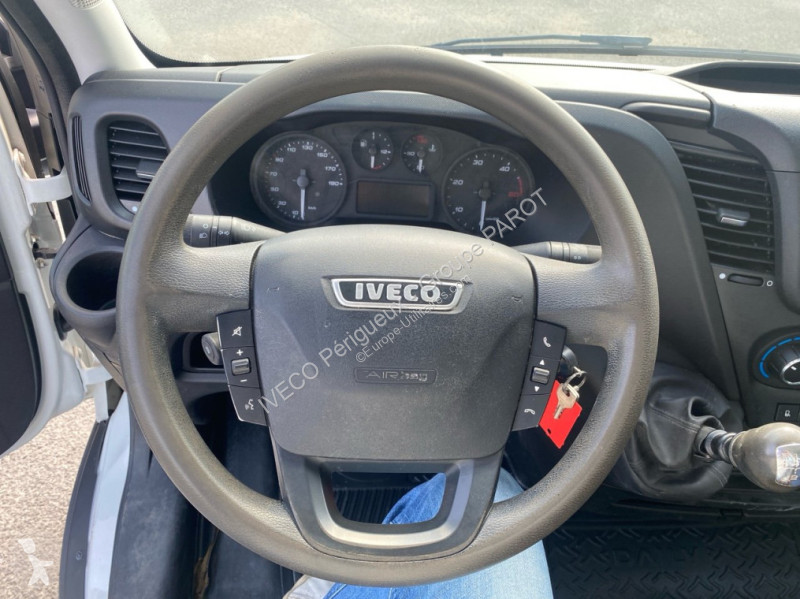 Veicolo commerciale Iveco 35C15H Empattement...