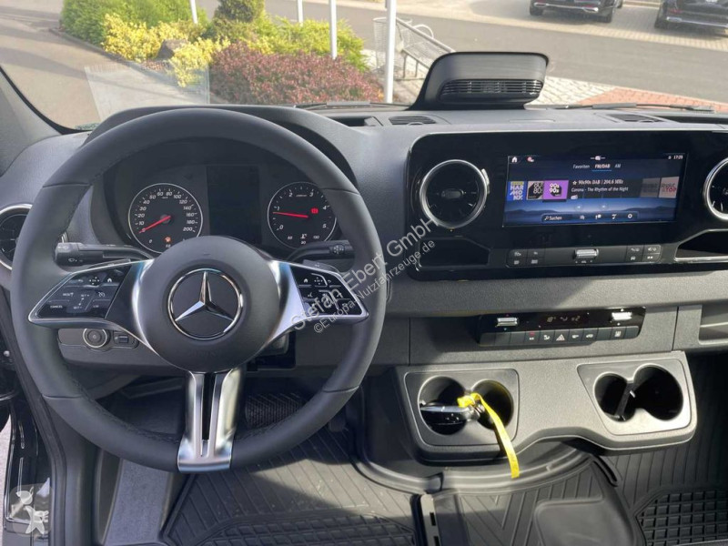 Autoutilitară Mercedes 319 CDI 4x4 3665 Klima...