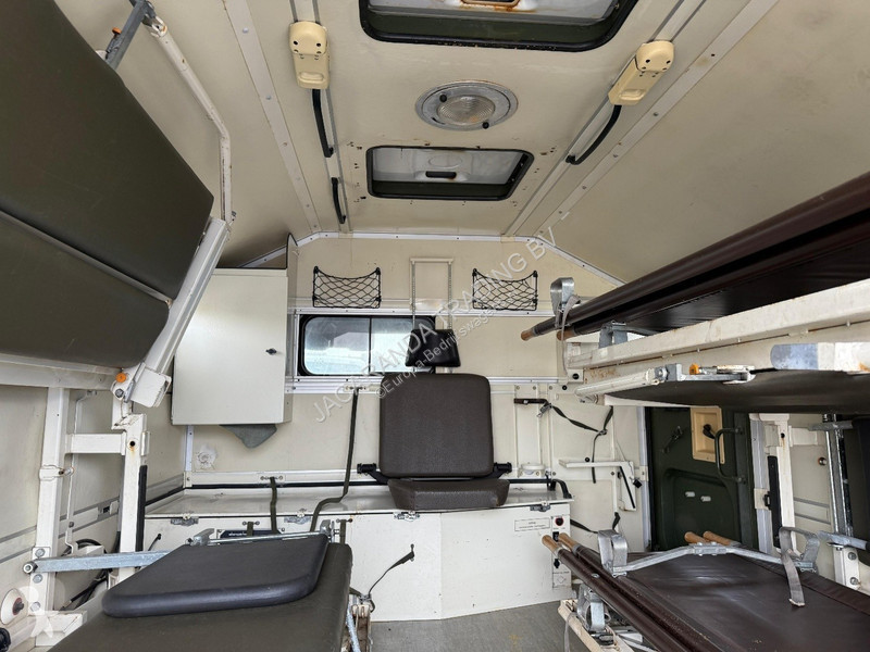 Autoutilitară Unimog - EX ARMY - 4x4 435 AMBULANCE
