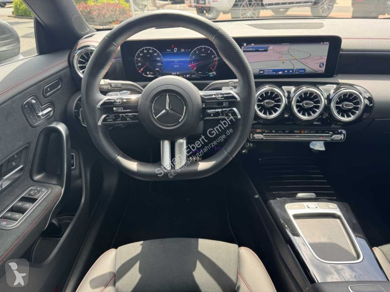 Užitkové vozidlo Mercedes CLA...