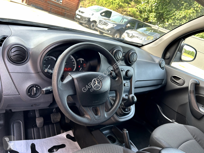 Véhicule utilitaire Mercedes Mixto Extra Long...