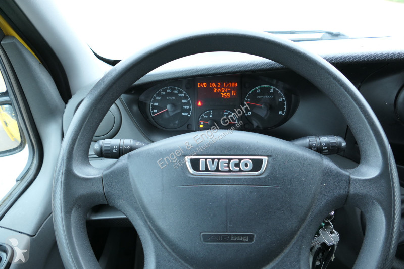 Nyttofordon Iveco Daily 35 S11 C30C AUTOMATIK...