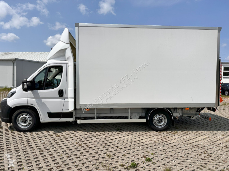 Véhicule utilitaire Opel 180 DHollandia
