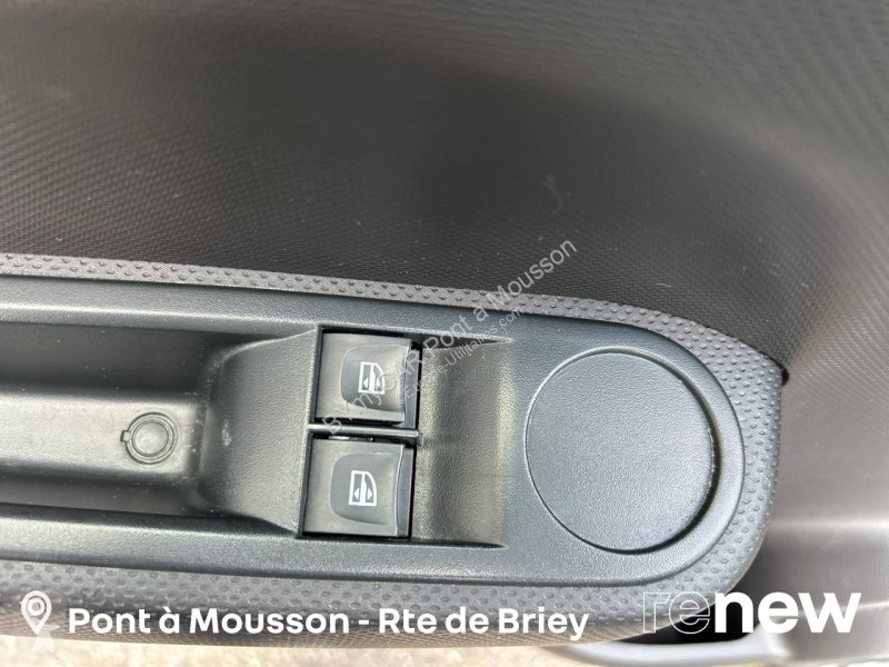 Autoutilitară Renault Twingo III Achat Intégral...