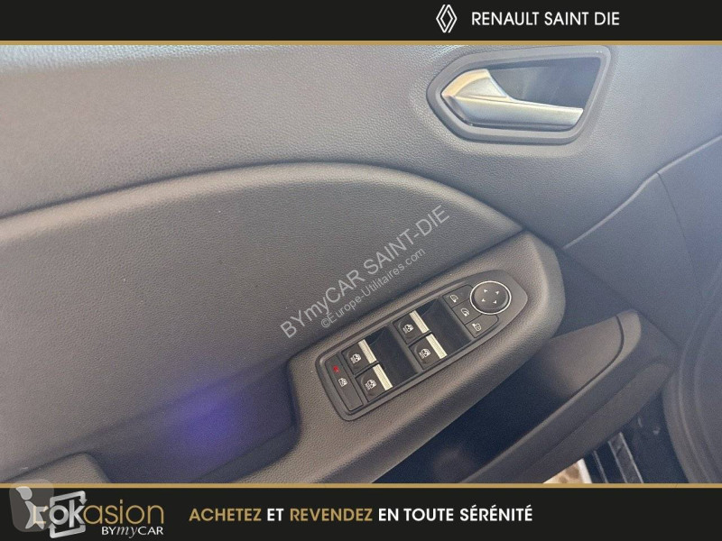 Véhicule utilitaire Renault Clio TCe 130 EDC FAP