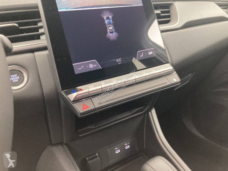 Veicolo commerciale Renault Captur E-Tech full...