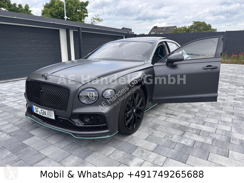 Samochód dostawczy Bentley Flying Spur Speed...