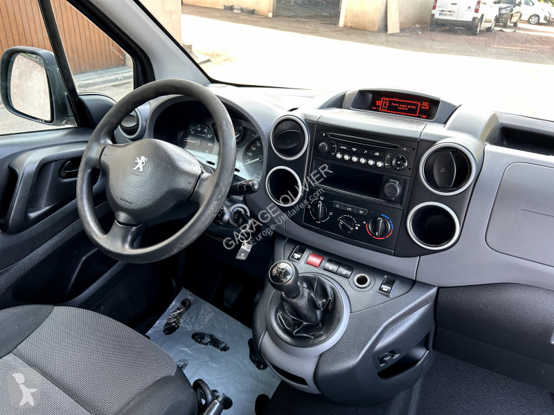Peugeot Standard 1.6 Bluehdi 100 Premium van
