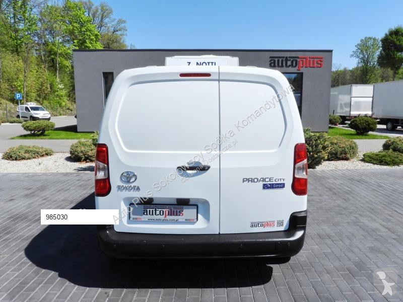 Užitkové vozidlo Toyota CITY  FURGON CHŁODNIA...